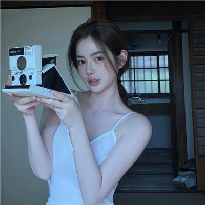 云端男女 海报