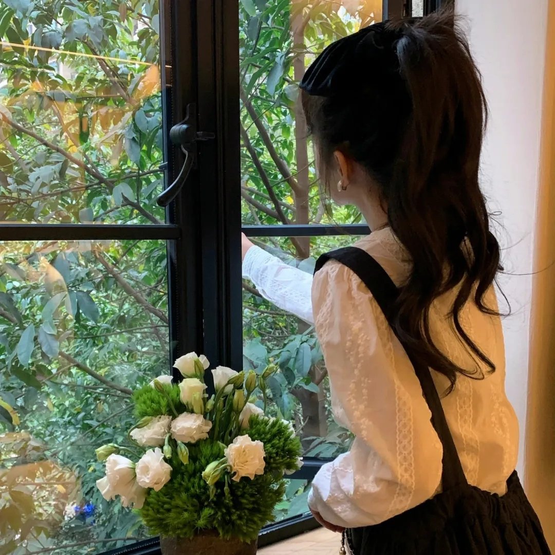 金妮与乔治娅 第二季 海报